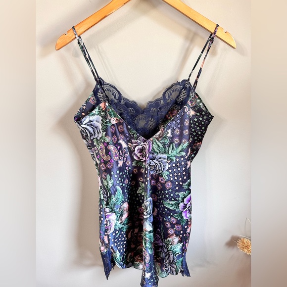 Victorias Secret VINTAGE White/Gold Label Slip night gown Size Small - Picture 6 of 10